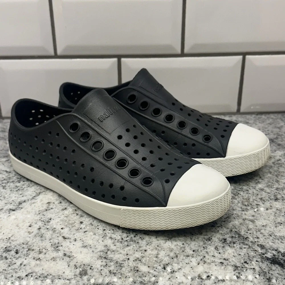 Native Kids Size‎ 3 Jefferson Black Good Waterproof Slip On Perforated Sneakers